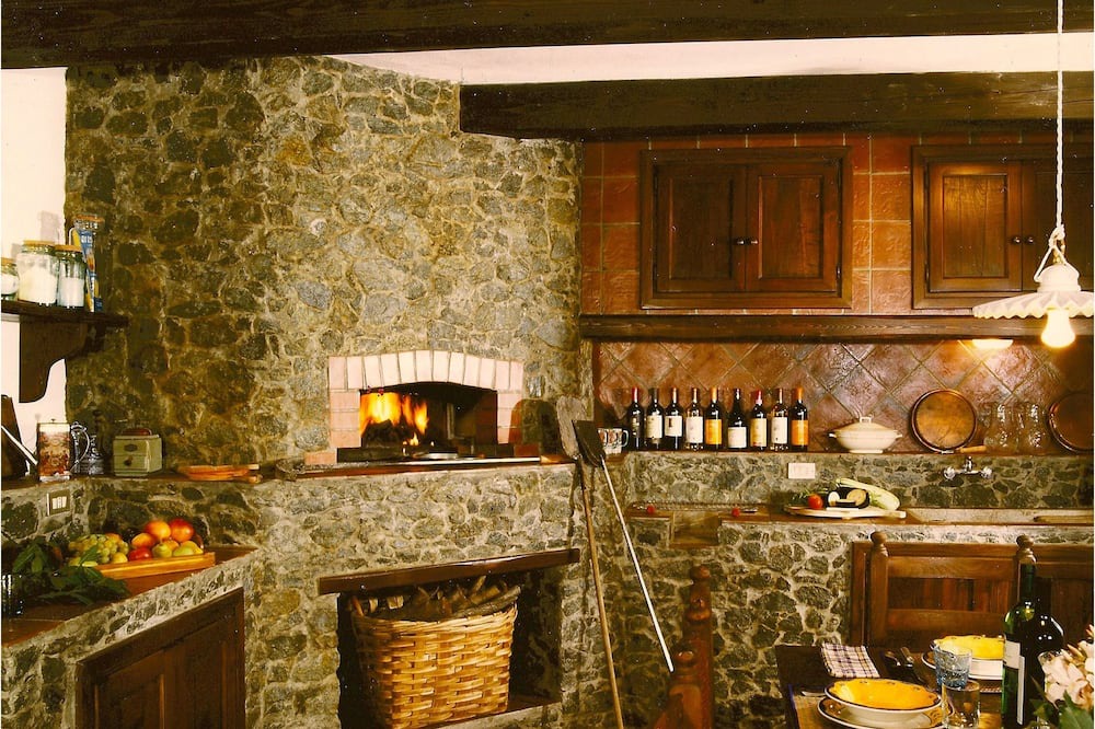 Photo of Kitchen in Noli