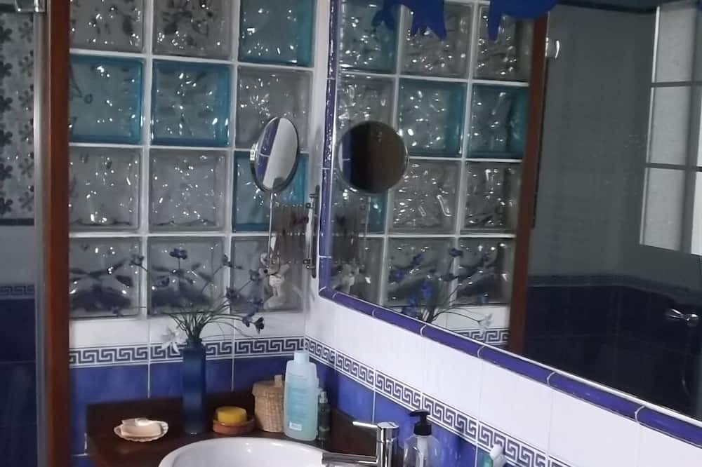 Photo of Bathroom in Costa Dorada