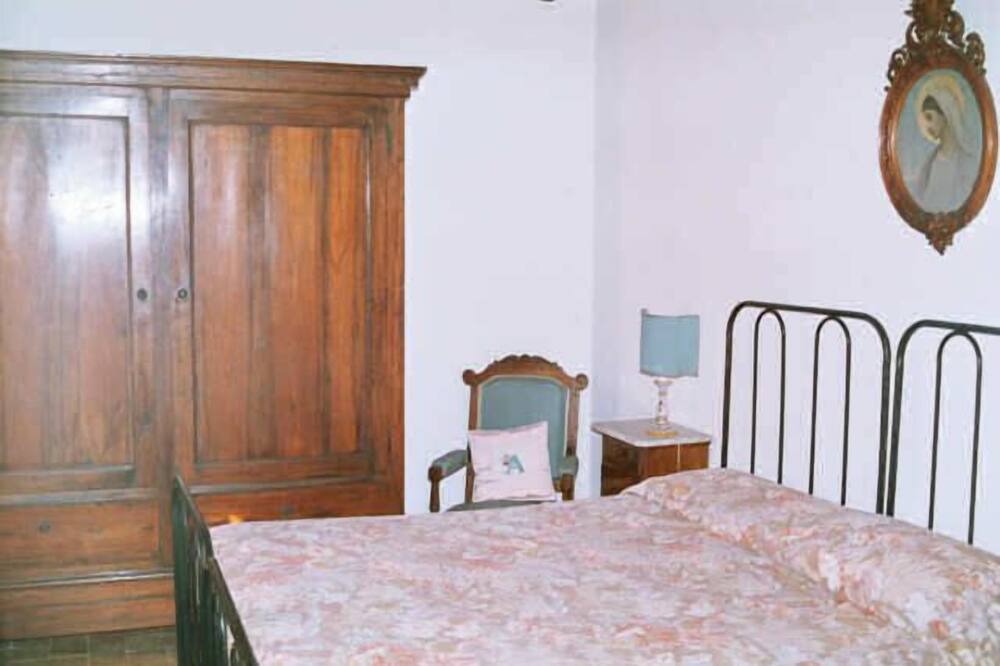 Photo of Bedroom in Torgiano