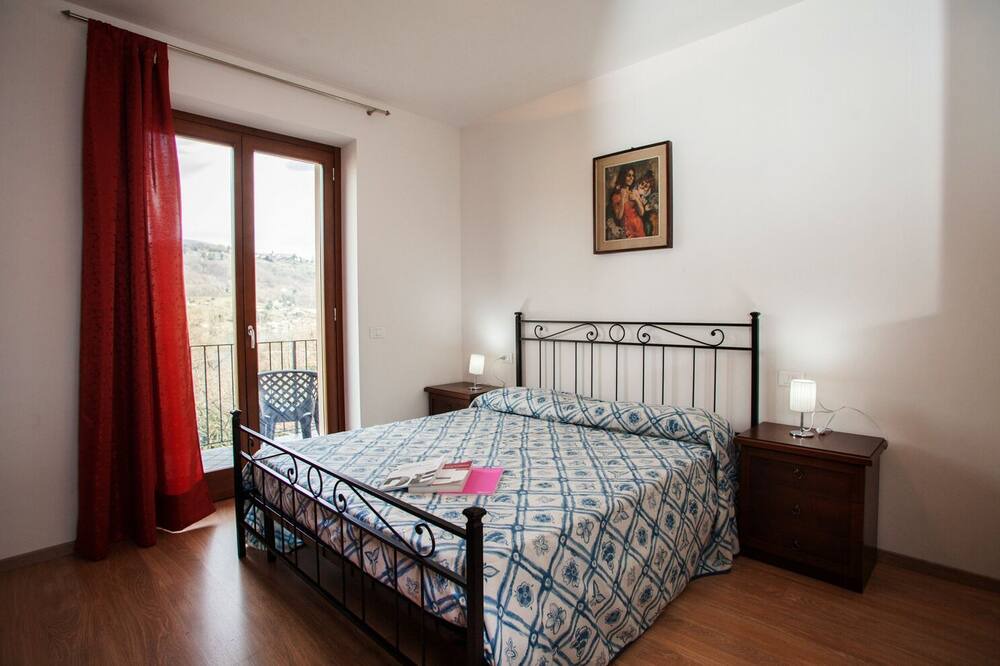 Photo of Bedroom in Orta San Giulio