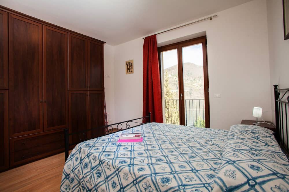 Photo of Bedroom in Orta San Giulio