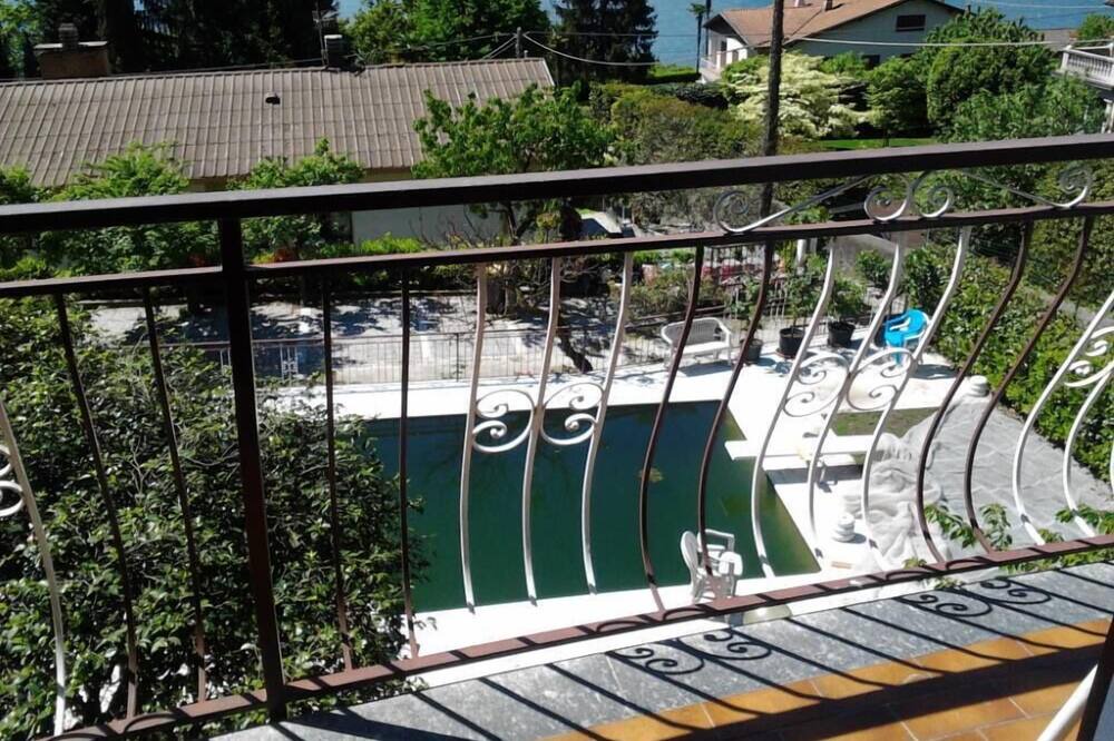 Photo of Patio Balcony in Suna