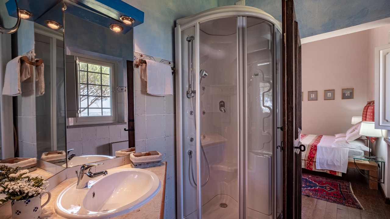 Photo of Bathroom in Collepepe
