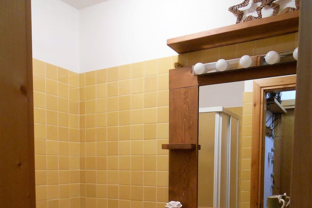 Photo of Bathroom in Gallio