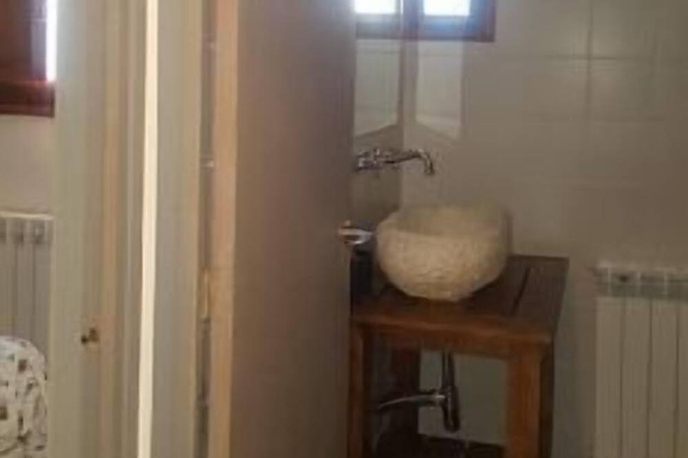 Photo of Bathroom in Arcabell
