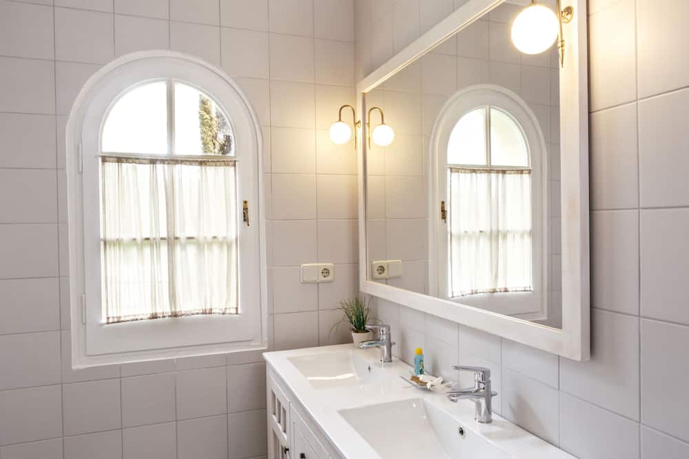 Photo of Bathroom in Pont de Molins