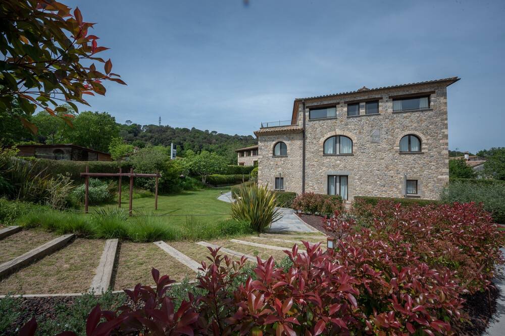 Photo of Outdoor in Fares