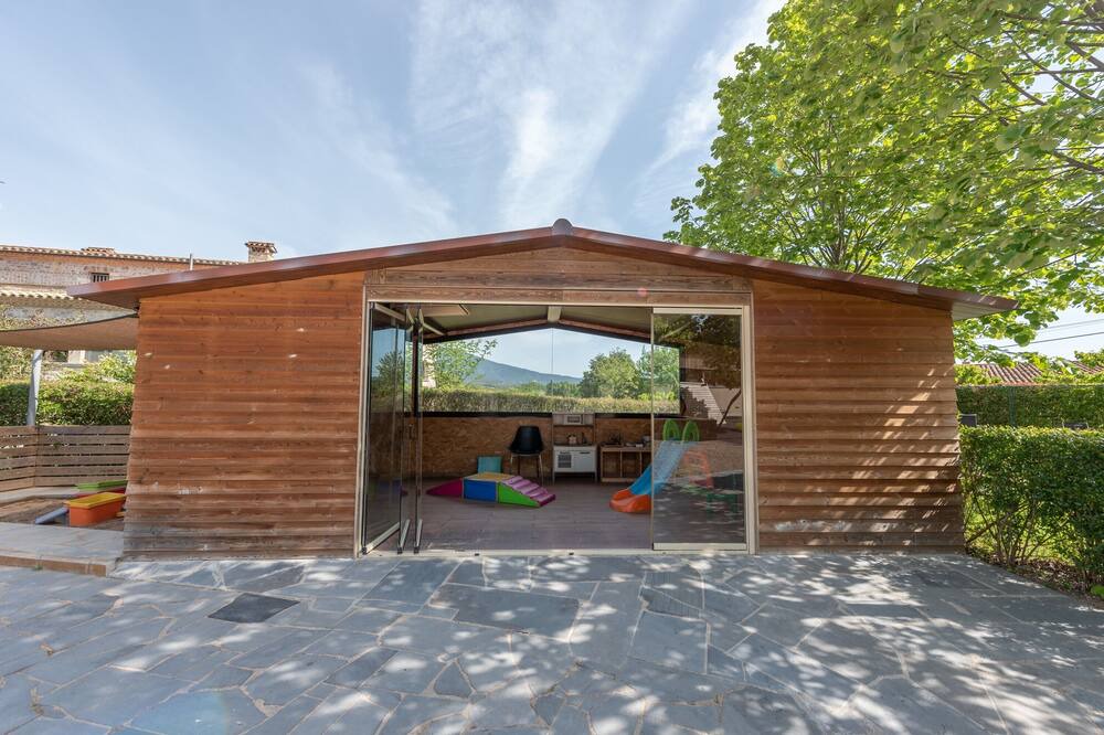 Photo of Outdoor in Fares