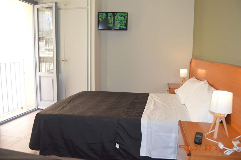 Photo of Bedroom in Figueres