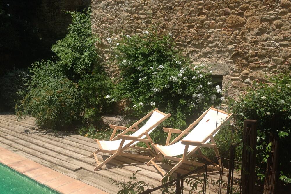 Photo of Outdoor in Sant Jordi Desvalls