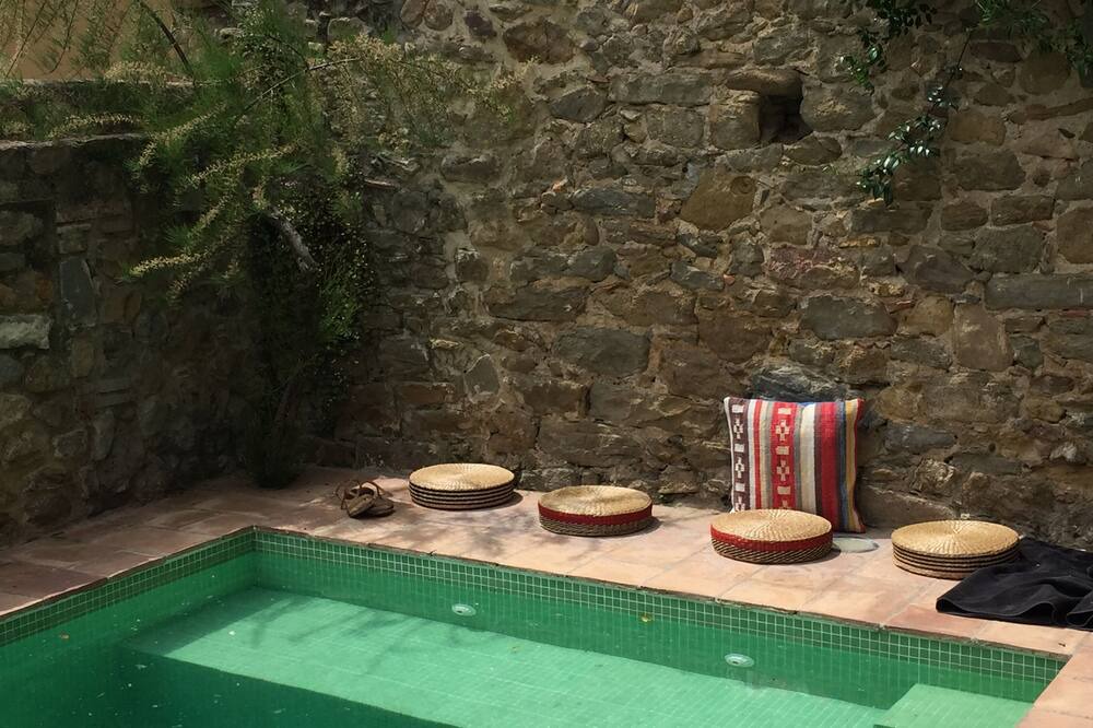 Photo of Outdoor in Sant Jordi Desvalls