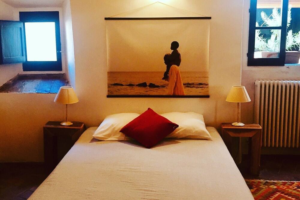 Photo of Bedroom in Sant Jordi Desvalls