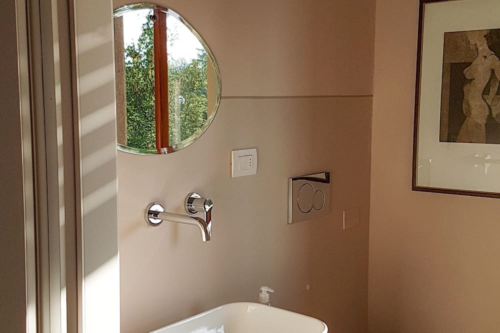 Photo of Bathroom in Pollone