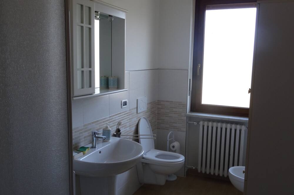 Photo of Bathroom in Demonte