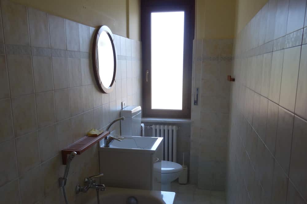 Photo of Bathroom in Demonte
