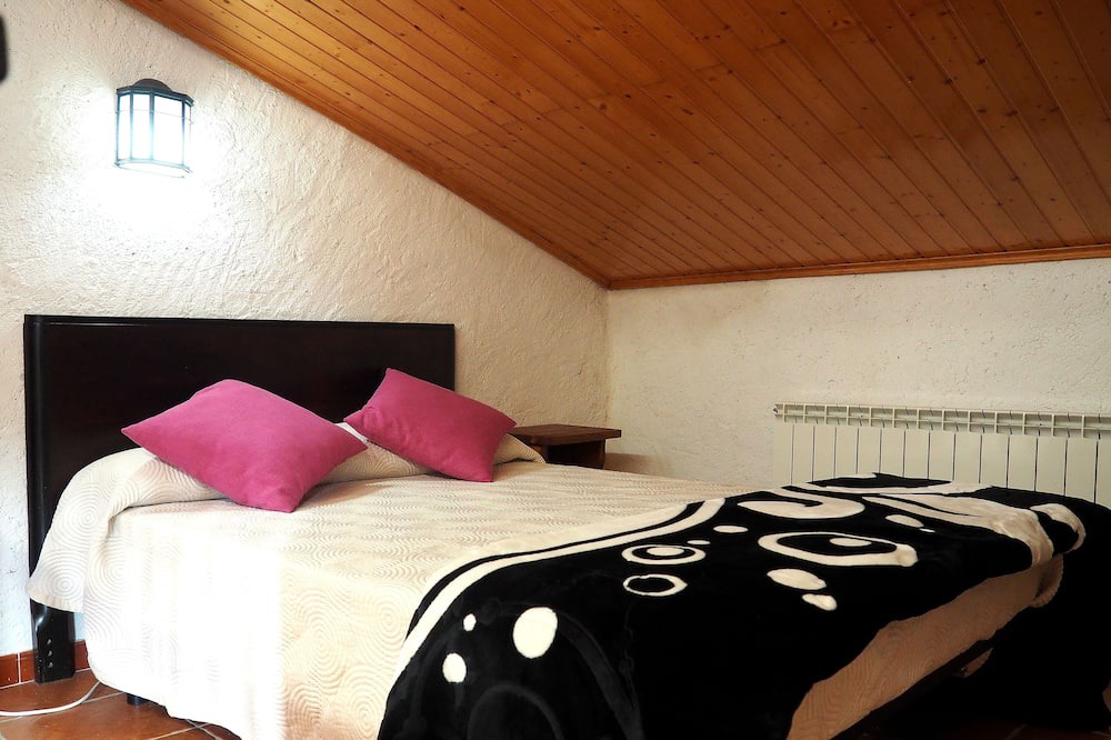 Photo of Bedroom in Camarasa