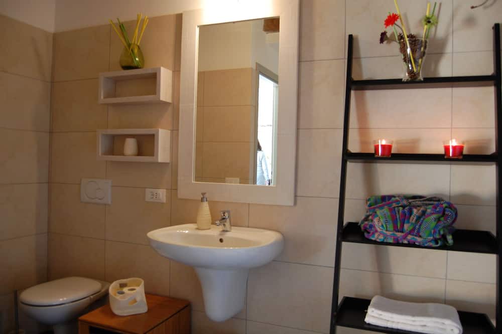 Photo of Bathroom in Navazzo