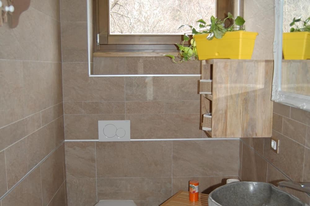 Photo of Bathroom in Navazzo