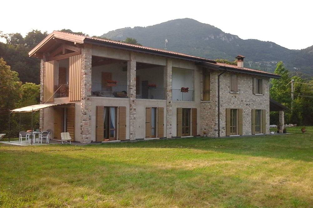 Photo of Outdoor in Navazzo