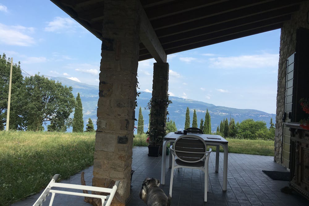 Photo of Patio Balcony in Navazzo