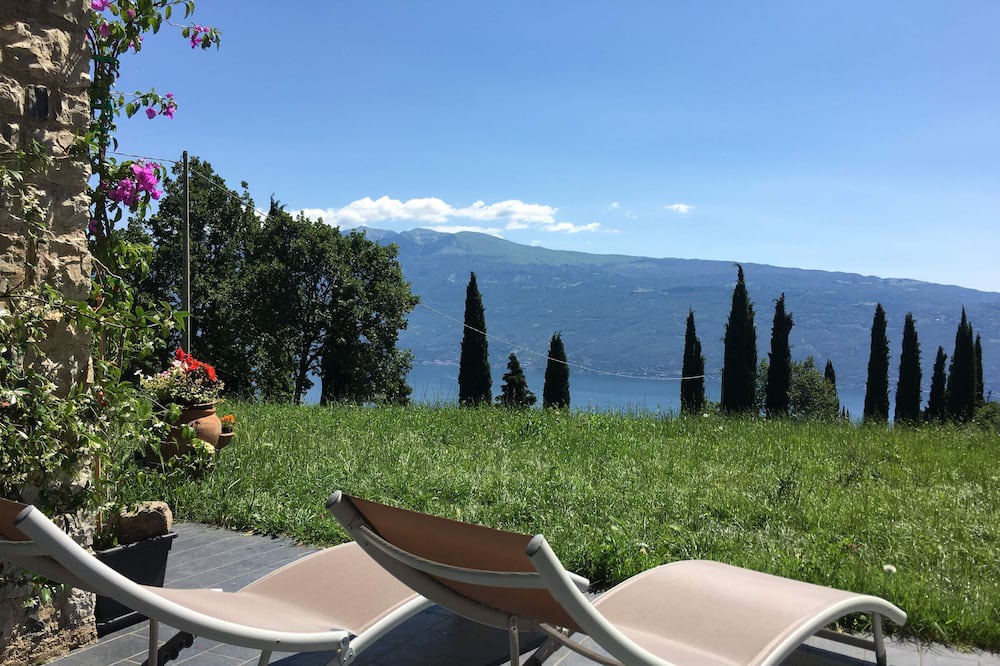 Photo of Patio Balcony in Navazzo