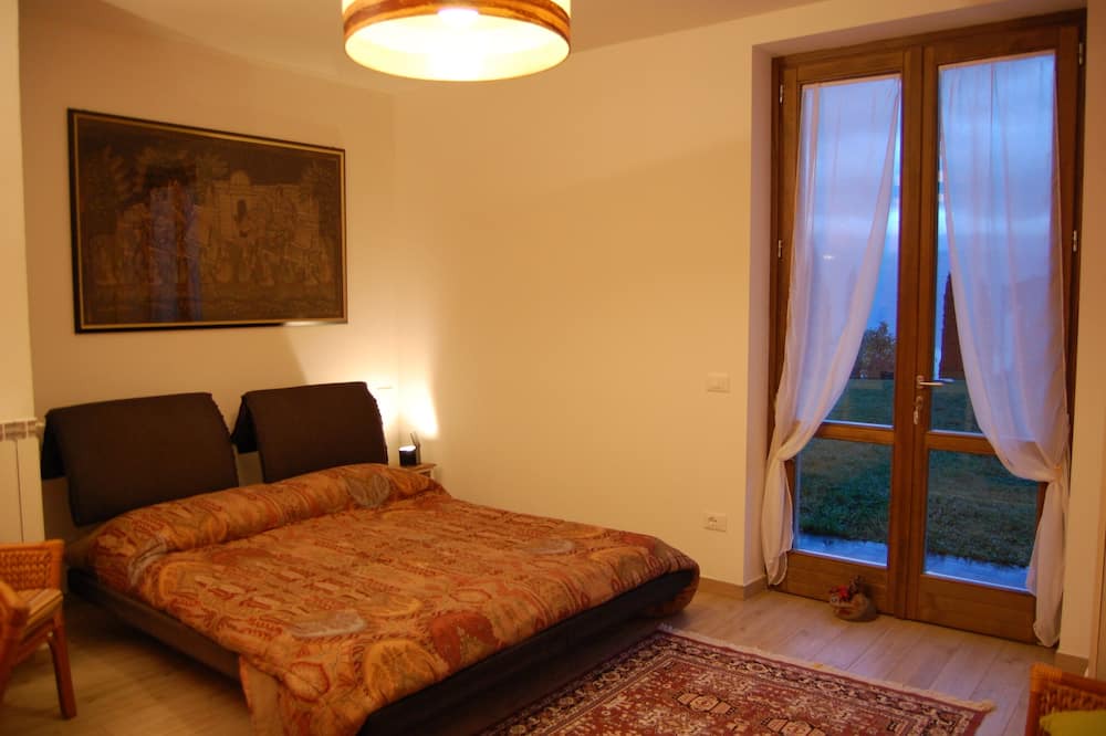 Photo of Bedroom in Navazzo