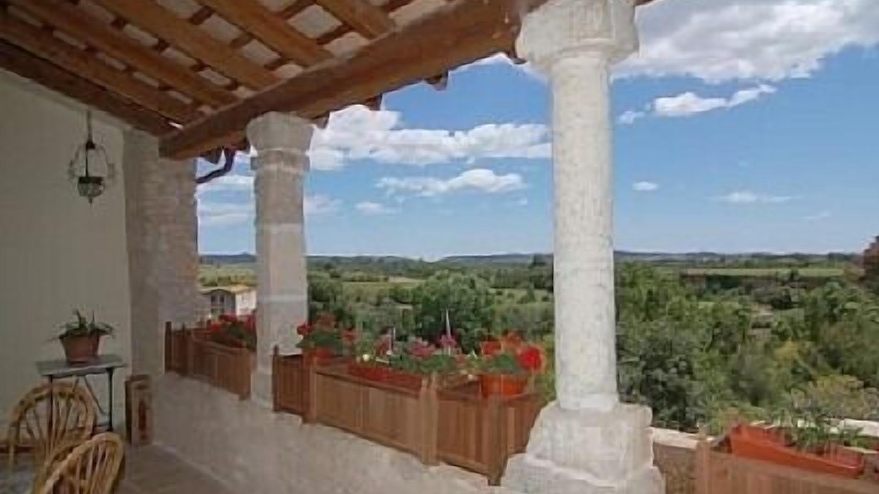 Photo of Patio Balcony in Lleger