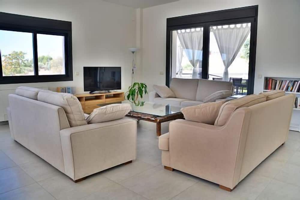 Photo of Livingroom in Olias del Rey