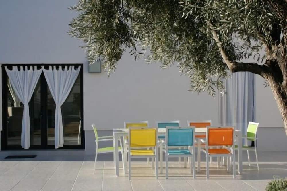 Photo of Patio Balcony in Olias del Rey
