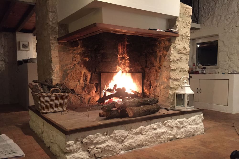 Photo of Livingroom in Baschi