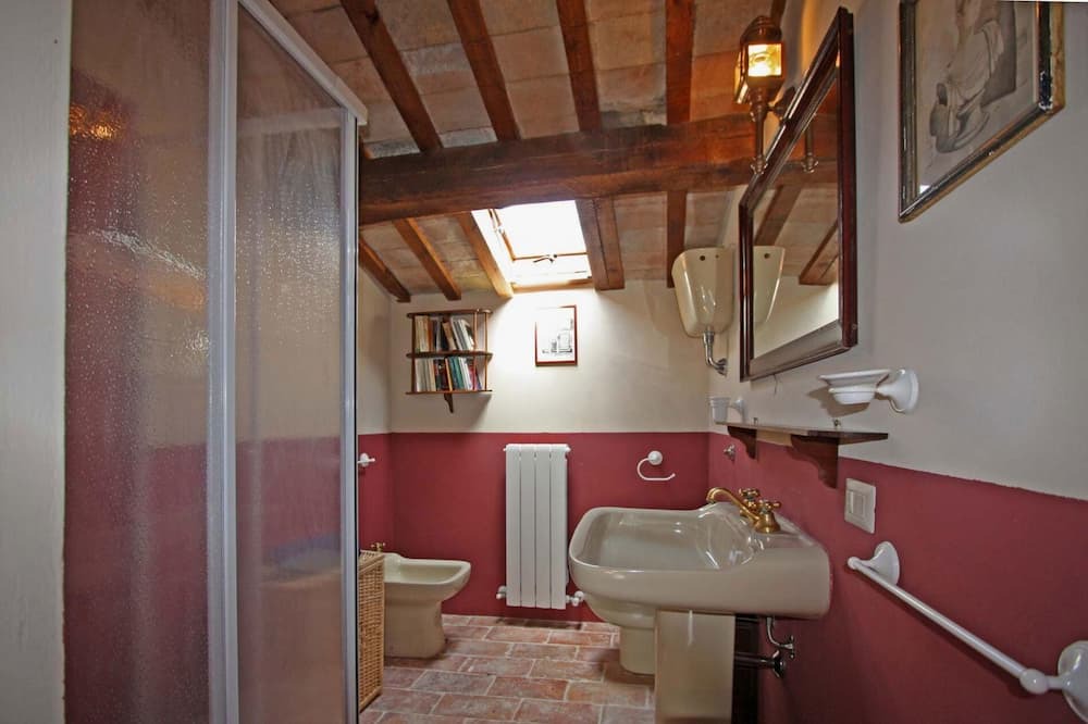 Photo of Bathroom in Treia