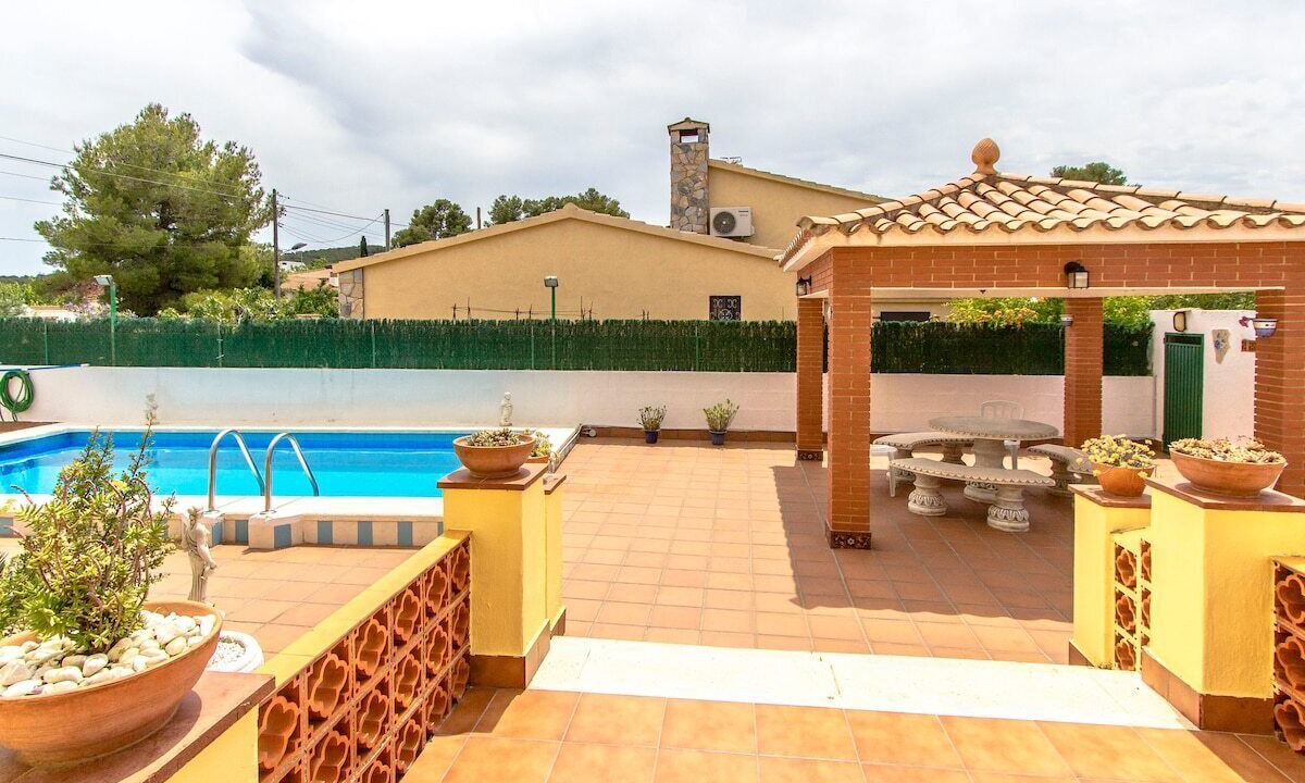 Photo of Outdoor in La Bisbal del Penedes
