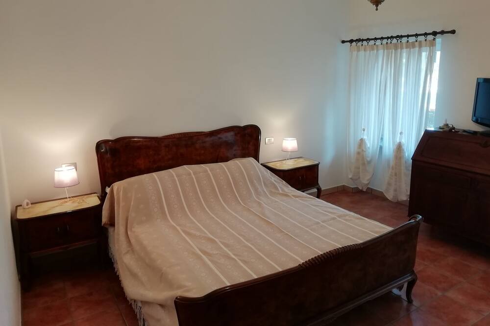 Photo of Bedroom in Invorio