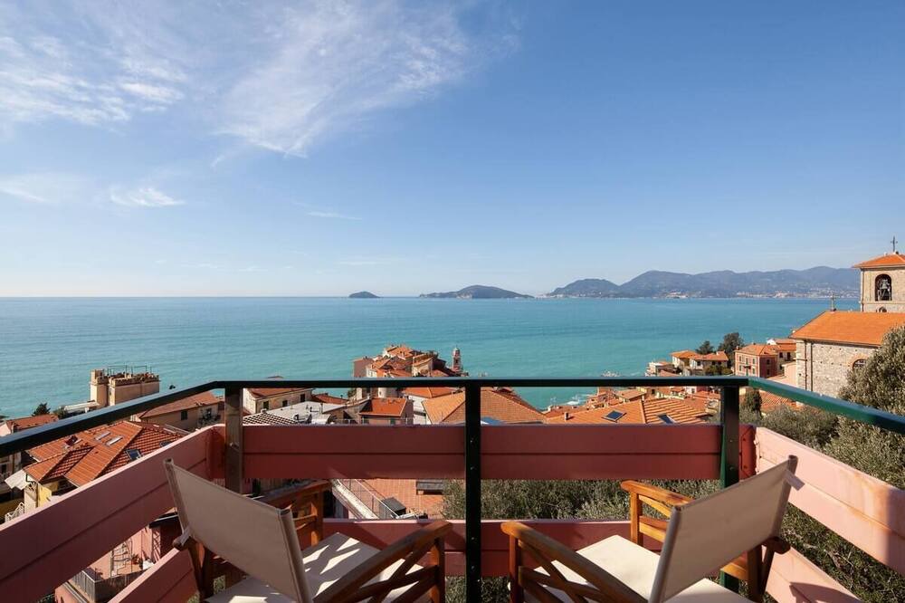 Photo of Patio Balcony in Tellaro