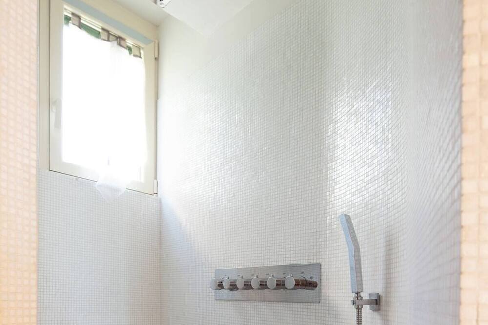 Photo of Bathroom in Tellaro