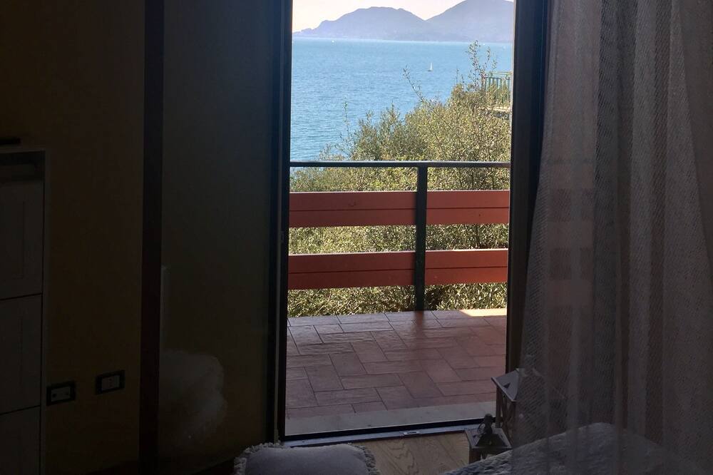 Photo of Bedroom in Tellaro