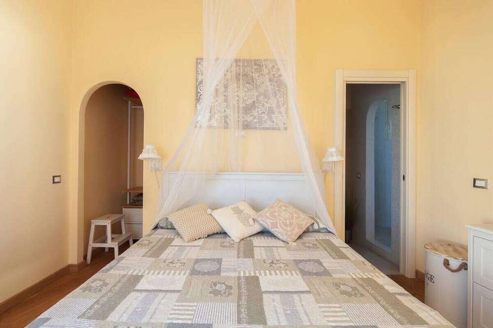 Photo of Bedroom in Tellaro