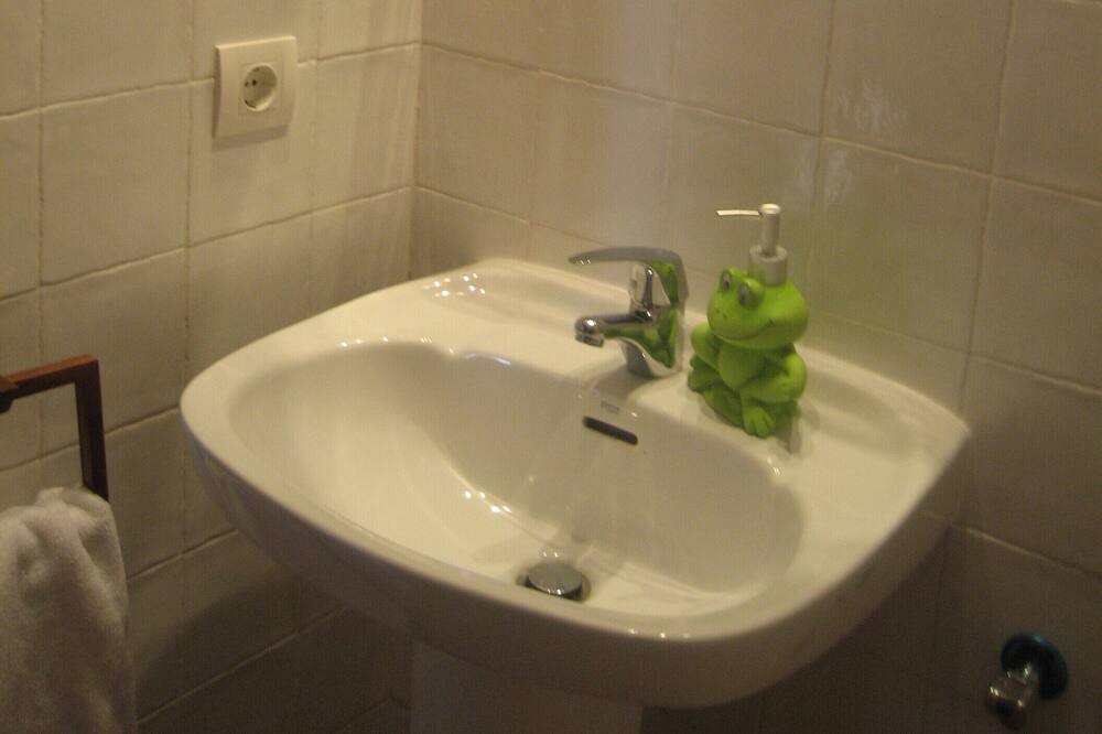 Photo of Bathroom in Sotillo de la Ribera