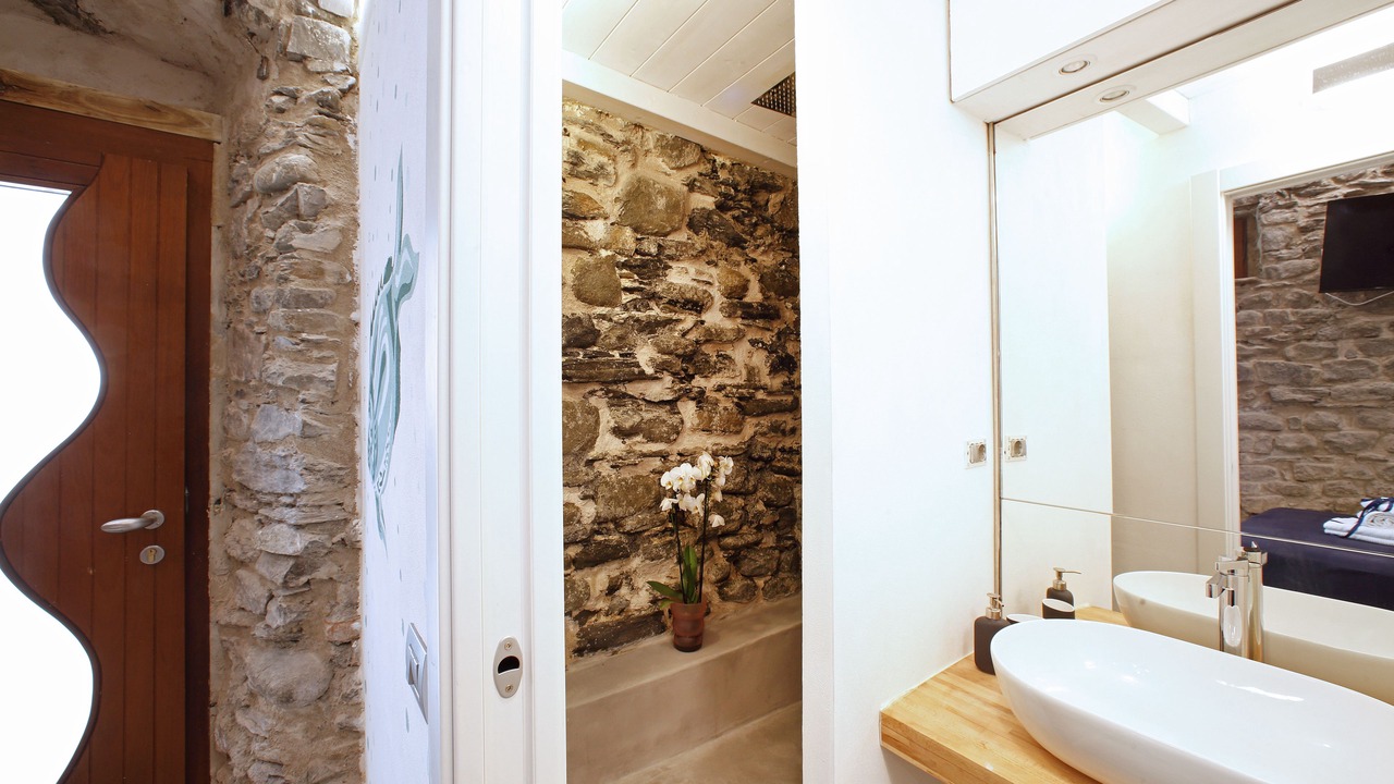 Photo of Bathroom in Manarola