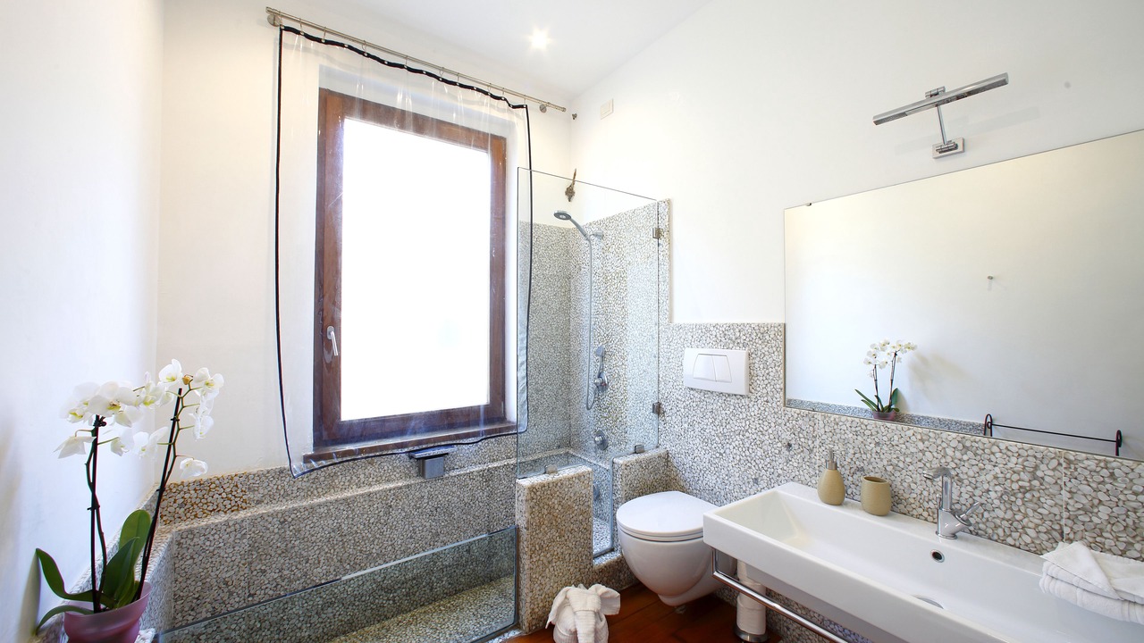 Photo of Bathroom in Manarola
