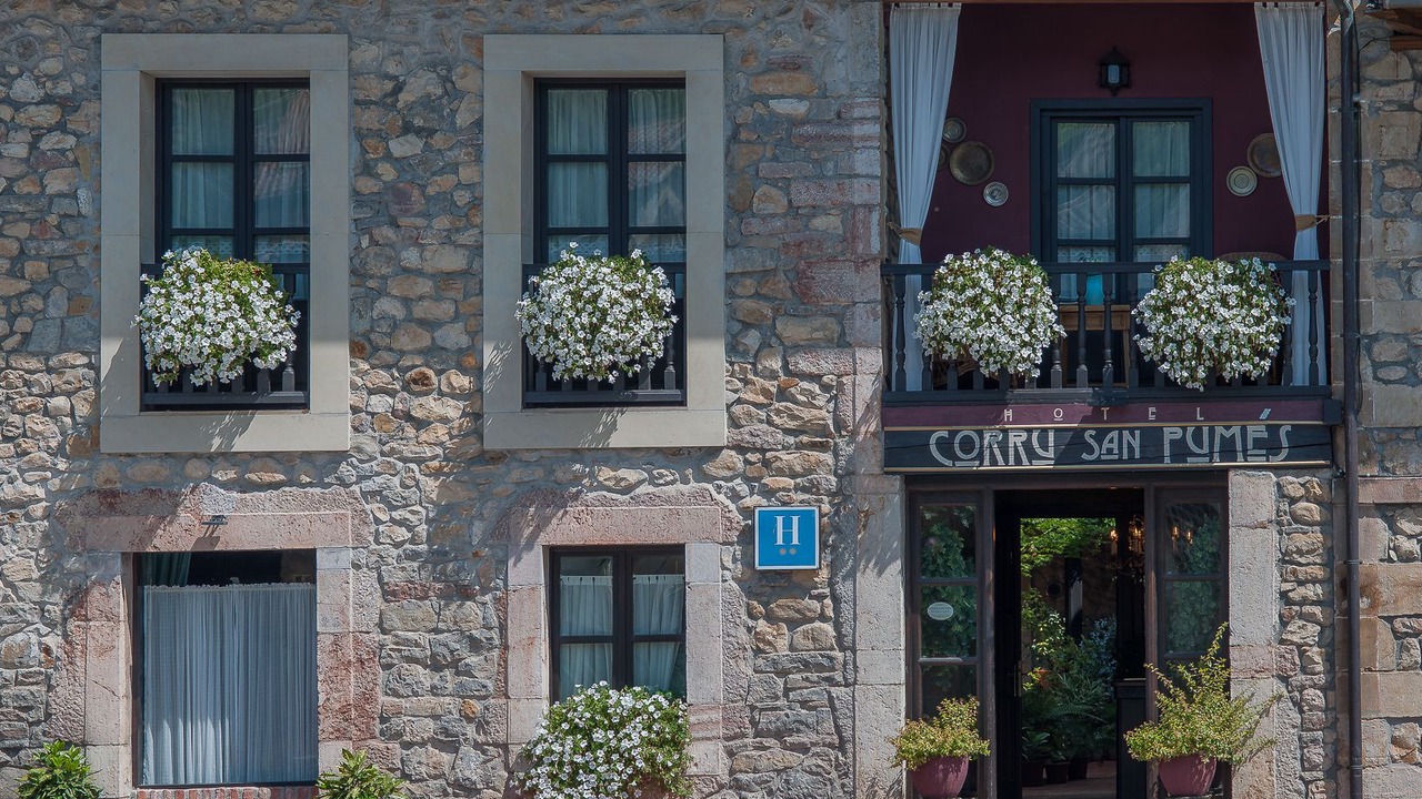 Photo of Buildings in Mestas de Con