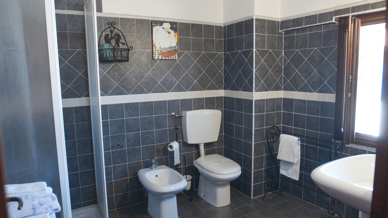 Photo of Bathroom in Garibaldi