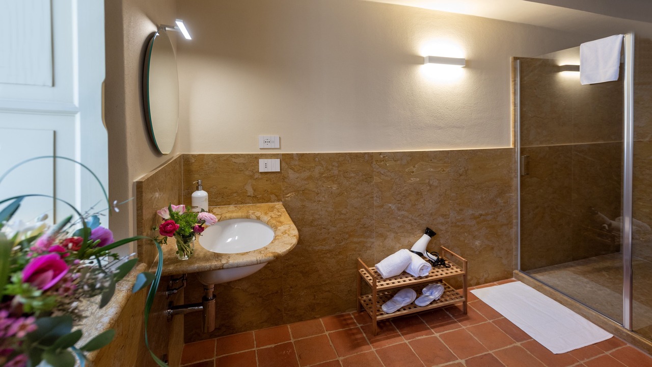 Photo of Bathroom in Canale