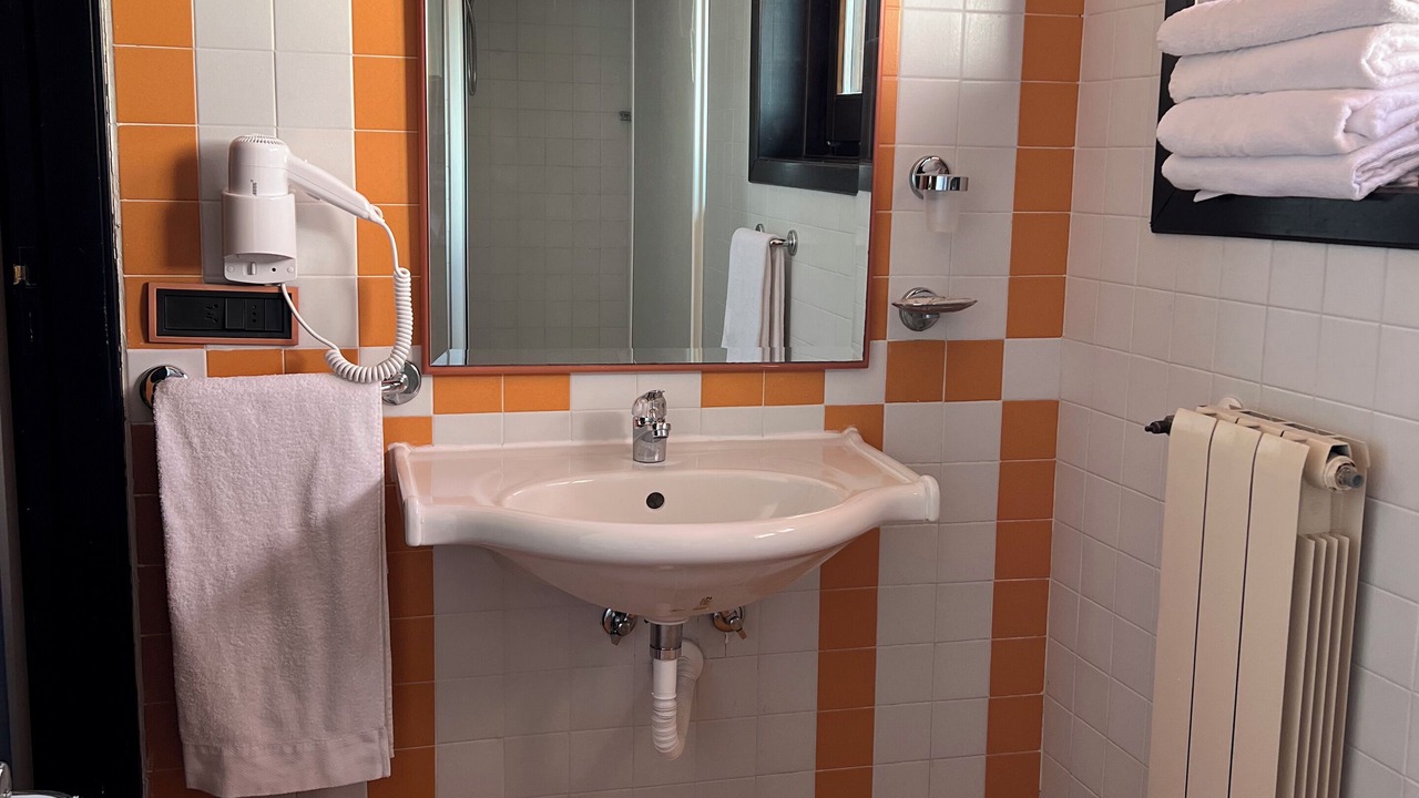 Photo of Bathroom in Villavallelonga