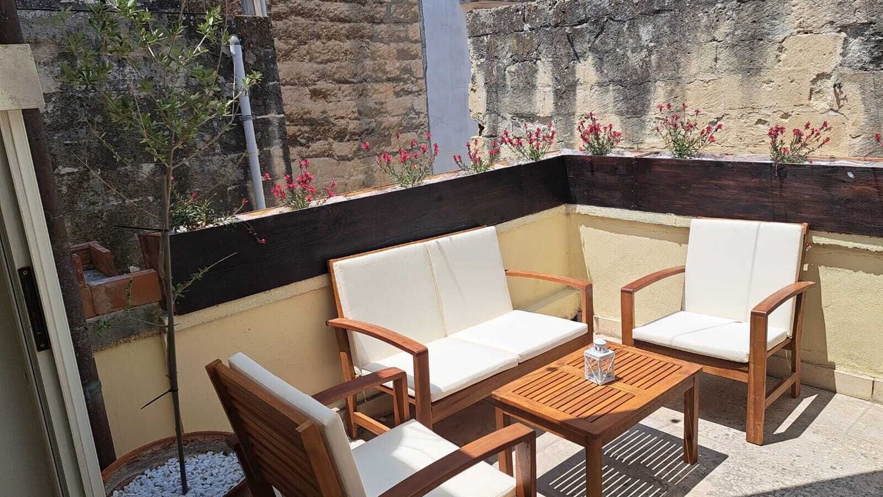Photo of Patio Balcony in Castromediano