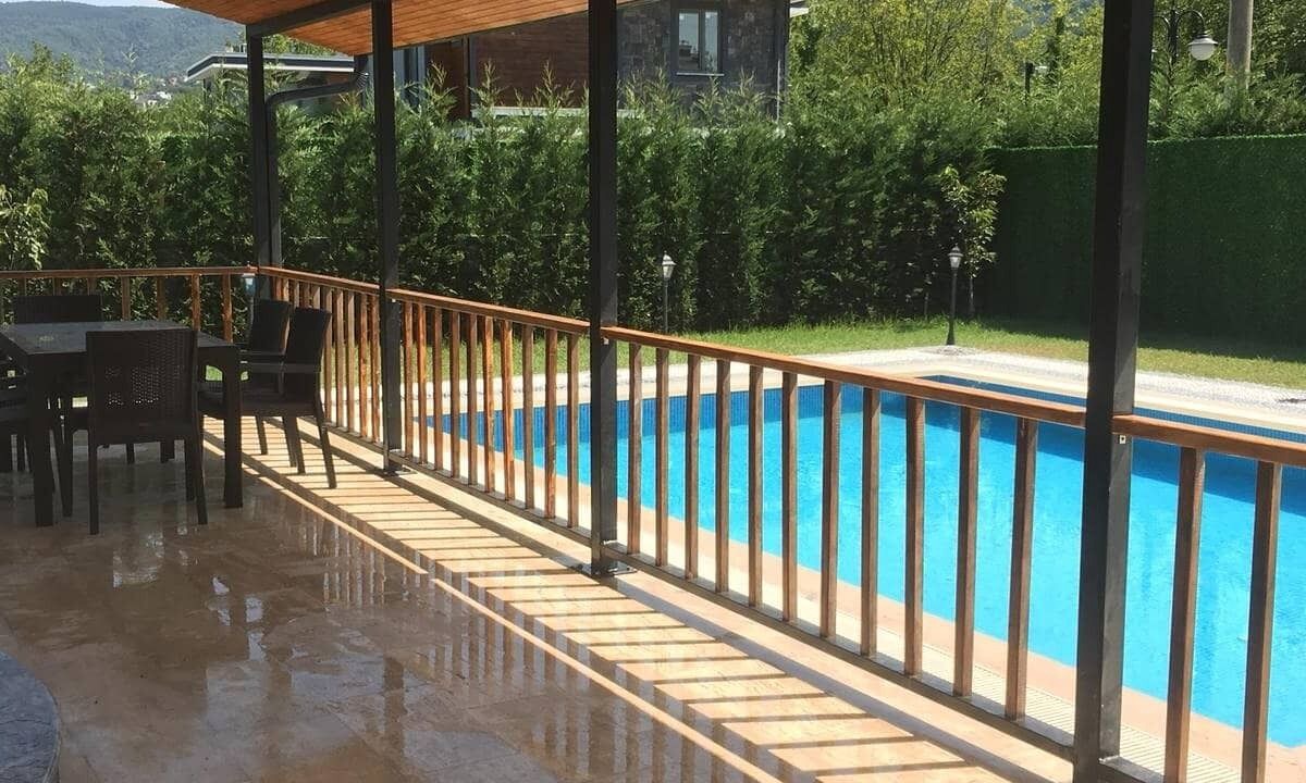 Photo of Outdoor in Yanik
