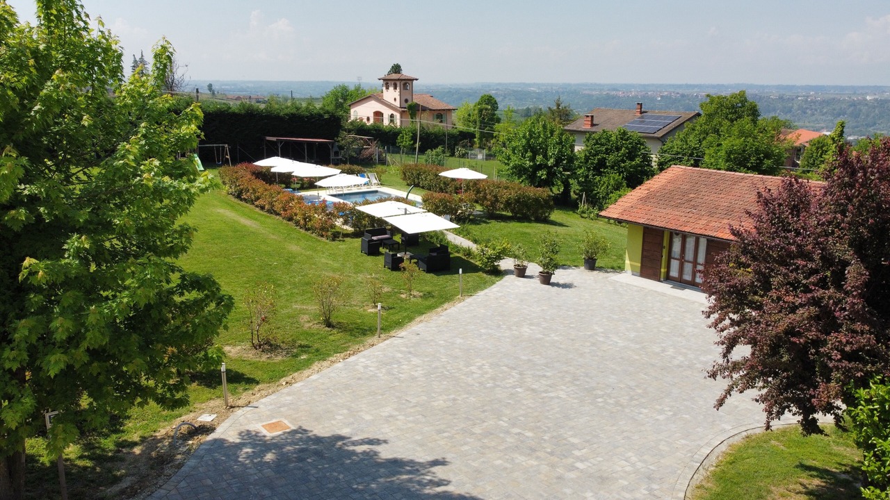 Photo of Outdoor in Vergne