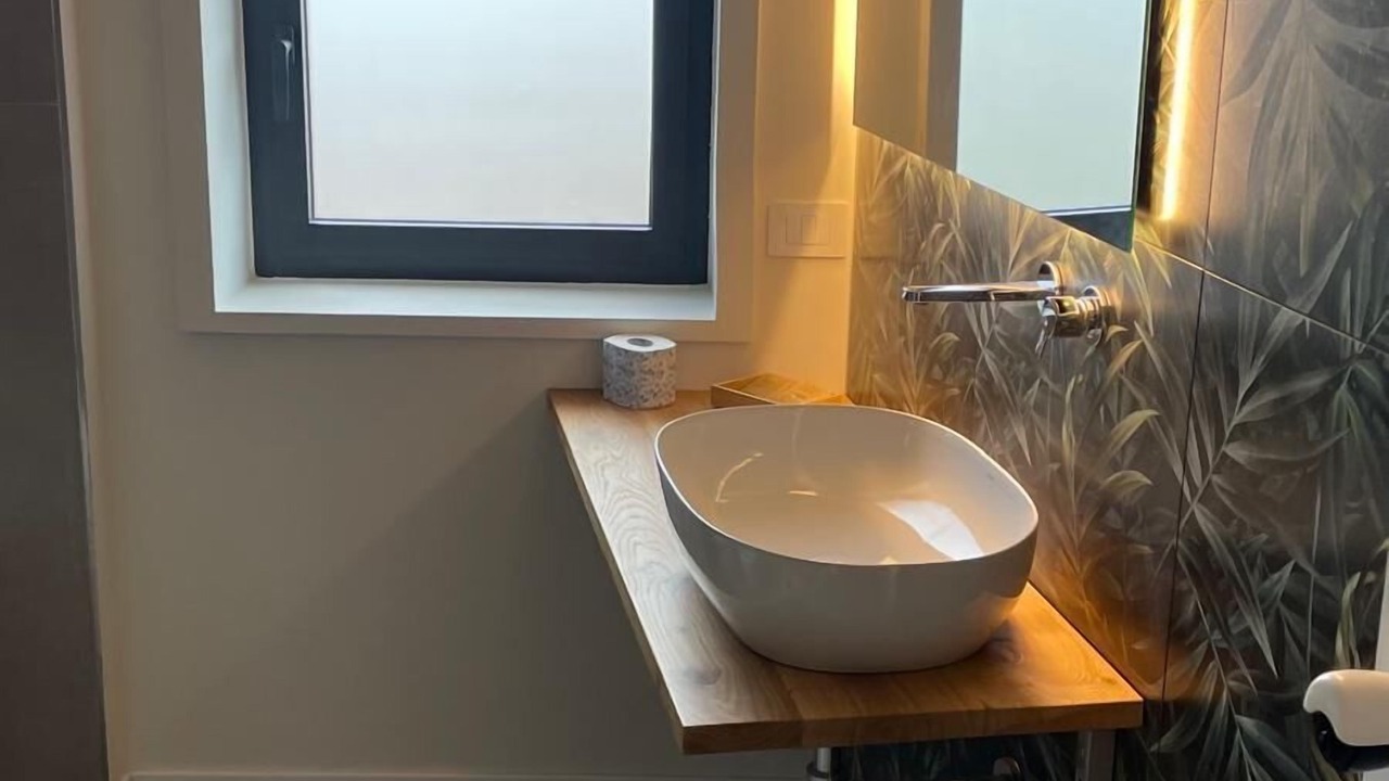 Photo of Bathroom in Picanello-Ognina-Barriera-Canalicchio