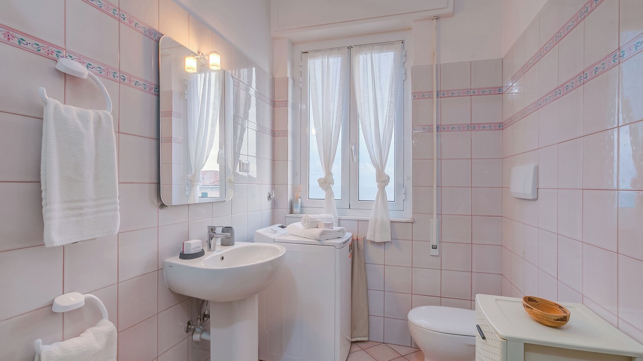 Photo of Bathroom in Oneglia