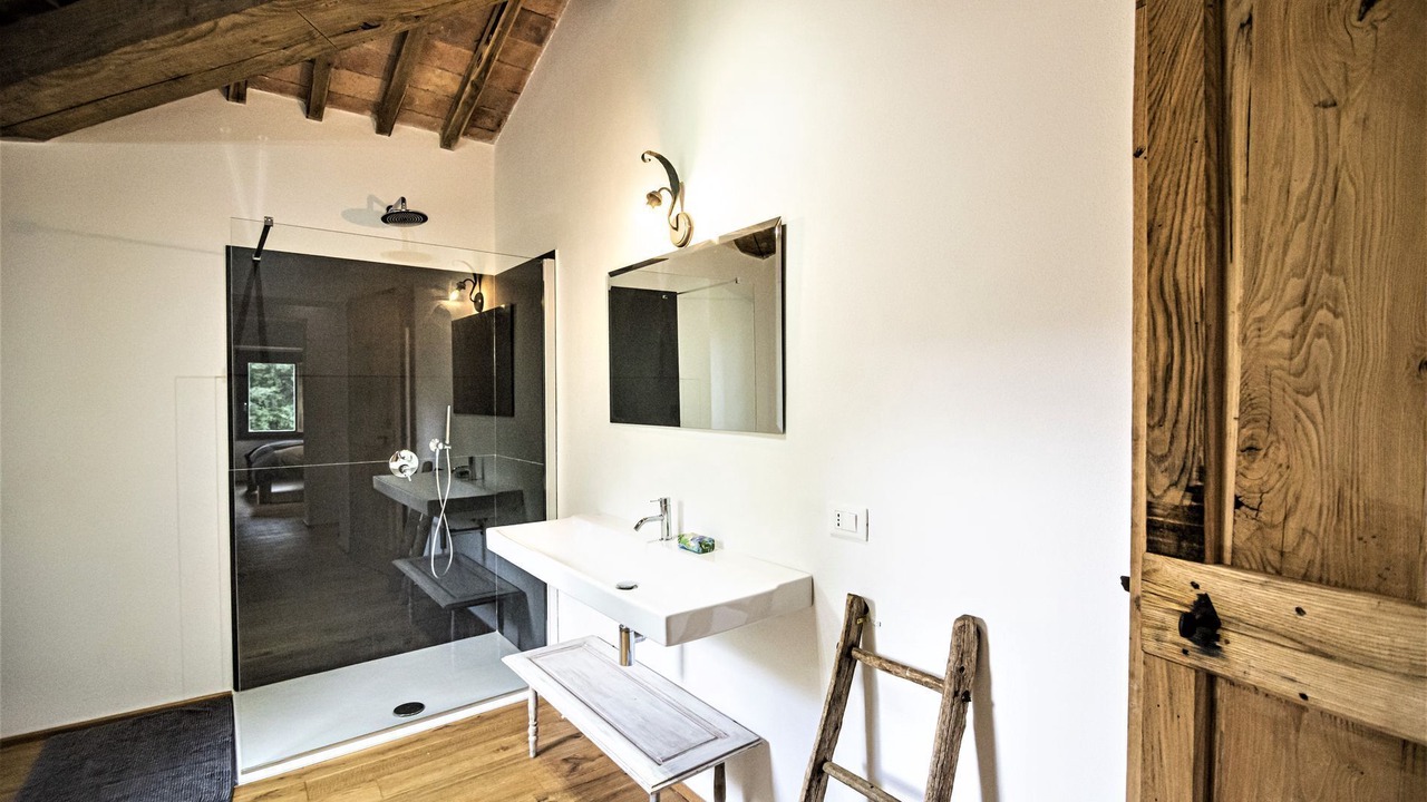 Photo of Bathroom in Monticiano
